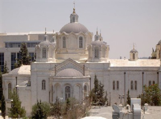 כנסיית השילוש הקדוש - מגרש הרוסים